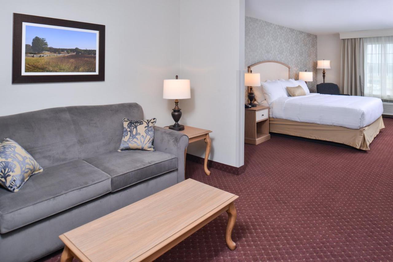 Appomattox Inn And Suites Exterior photo